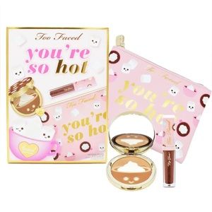 NWT Too Faced ‘You’re So Hot’ Limited Edition Bronzer, Lip Gloss, Bag set
